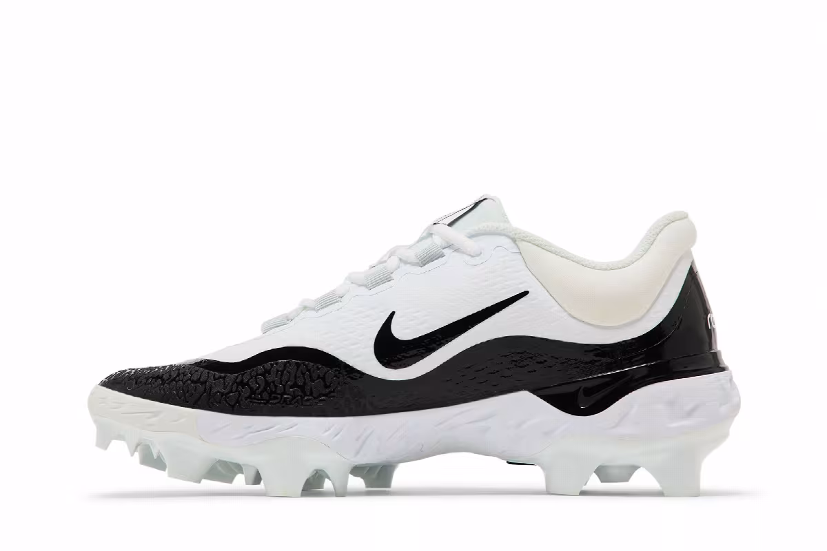 Nike Alpha Huarache Elite 4 Low MCS White Black, view 4