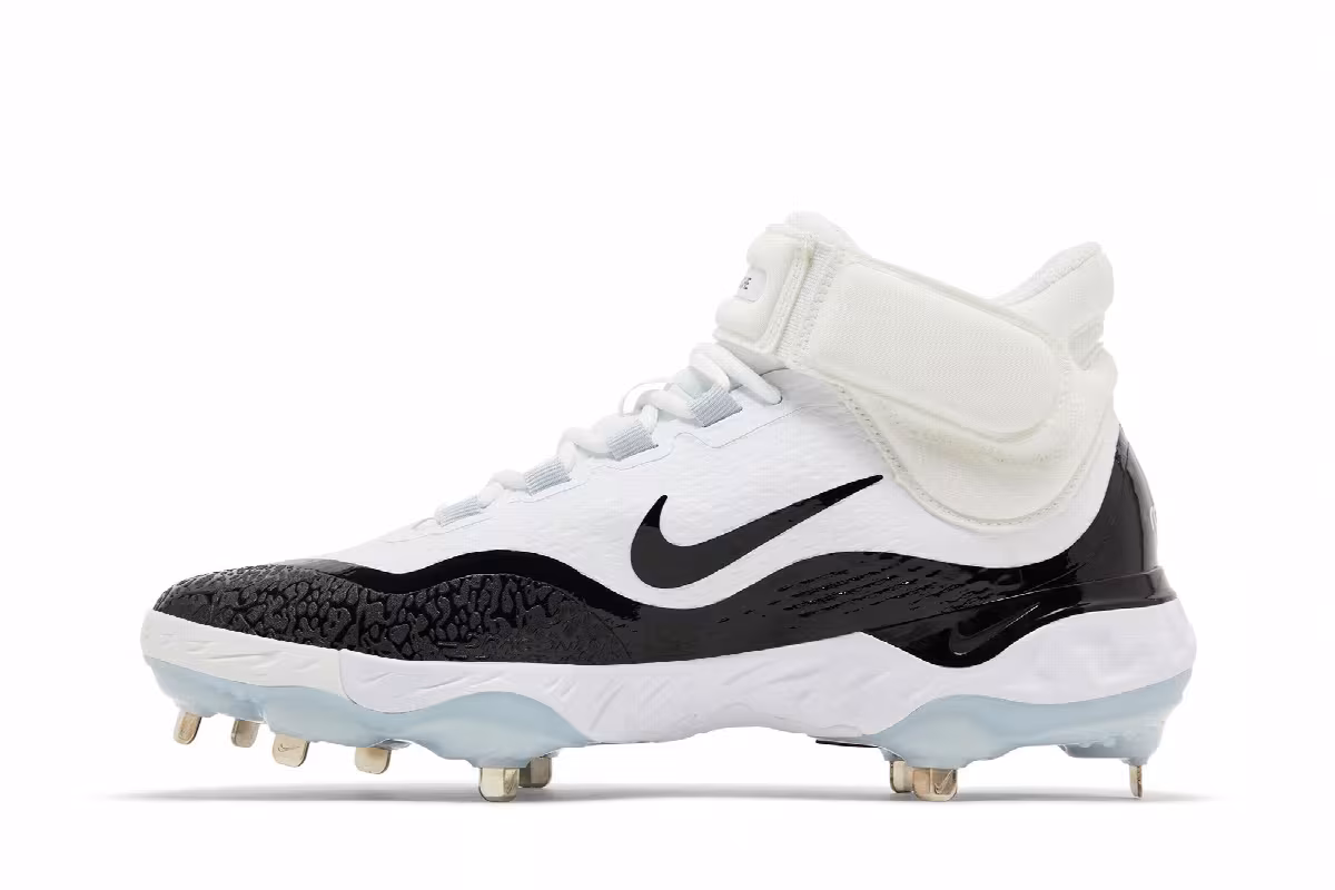 Nike Alpha Huarache Elite 4 Mid White Black Blue Tint, view 4