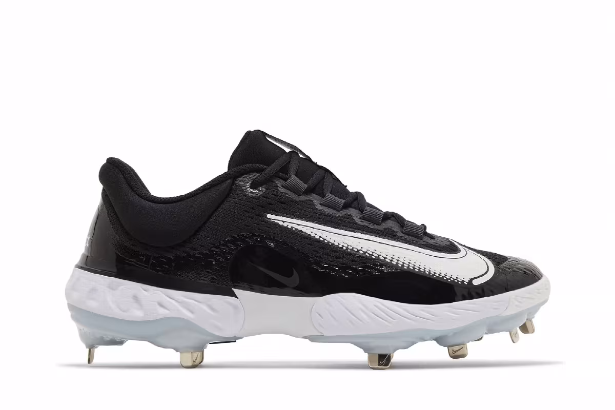 Nike Alpha Huarache Elite 4 Low Black White, view 2
