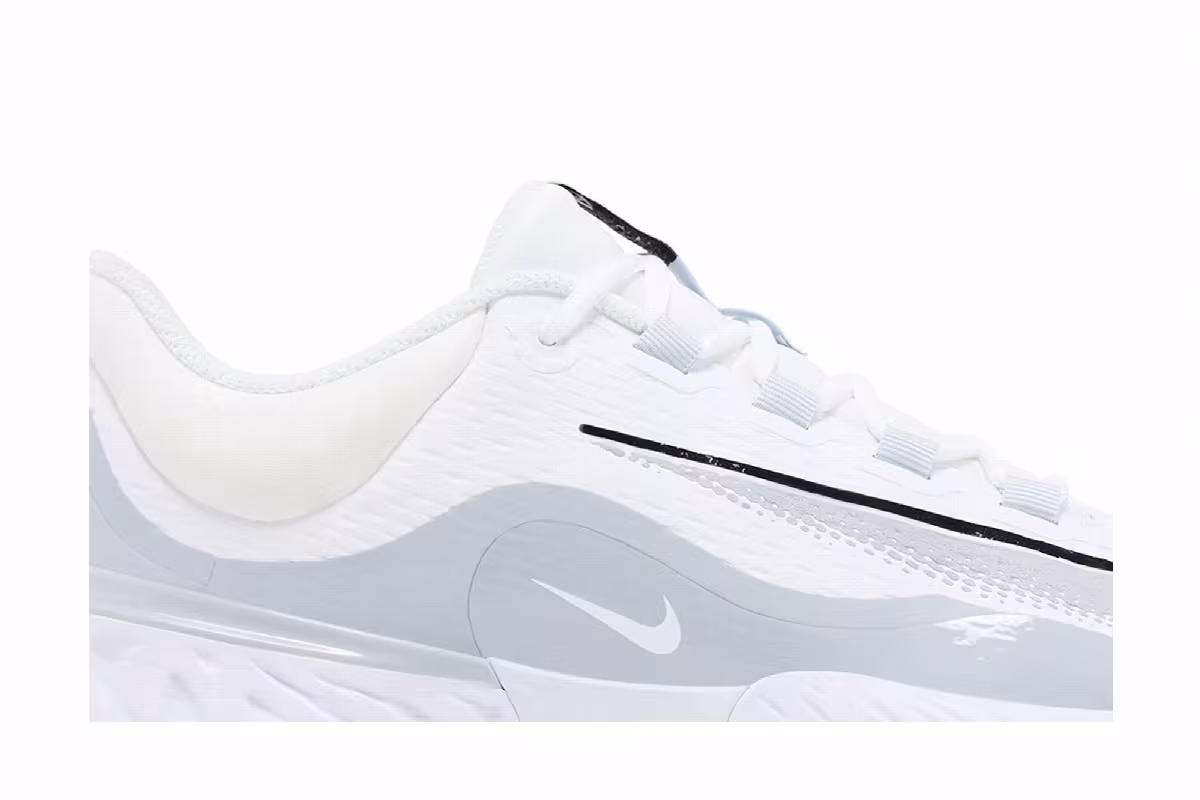 Nike Alpha Huarache Elite 4 Low White Wolf Grey, view 3