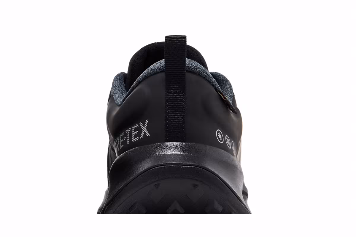 Nike Women's Juniper Trail 2 GORE-TEX Black Cool Grey, view 8