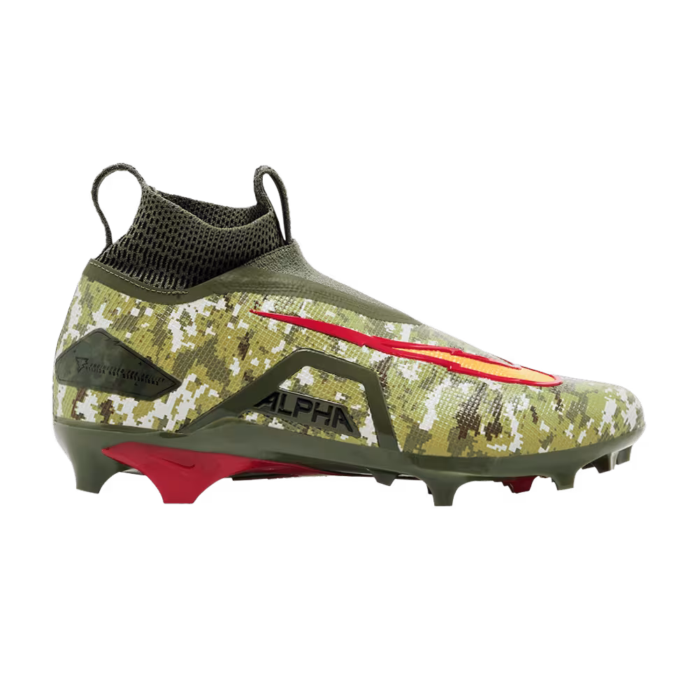 Travis Kelce x Nike Alpha Menace Elite 3 Digital Camo