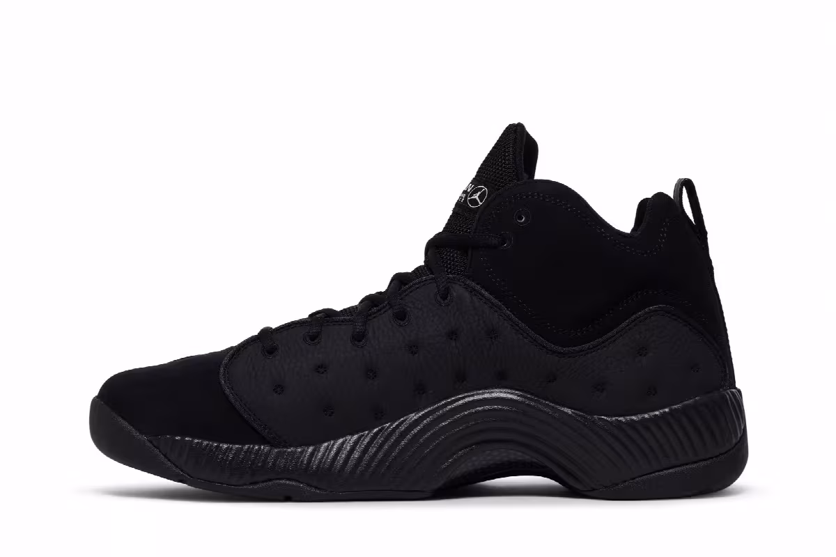 Air Jordan Jumpman Team 2 Black Metallic Silver, view 4
