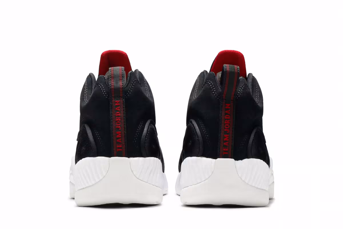 Air Jordan Jumpman Team 2 Black, view 7