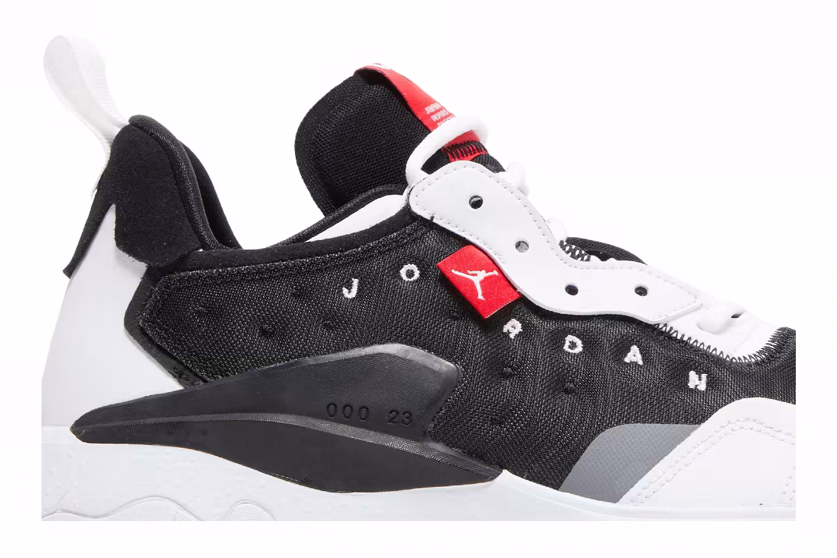 Air Jordan Delta 2 Chicago Bulls, view 3