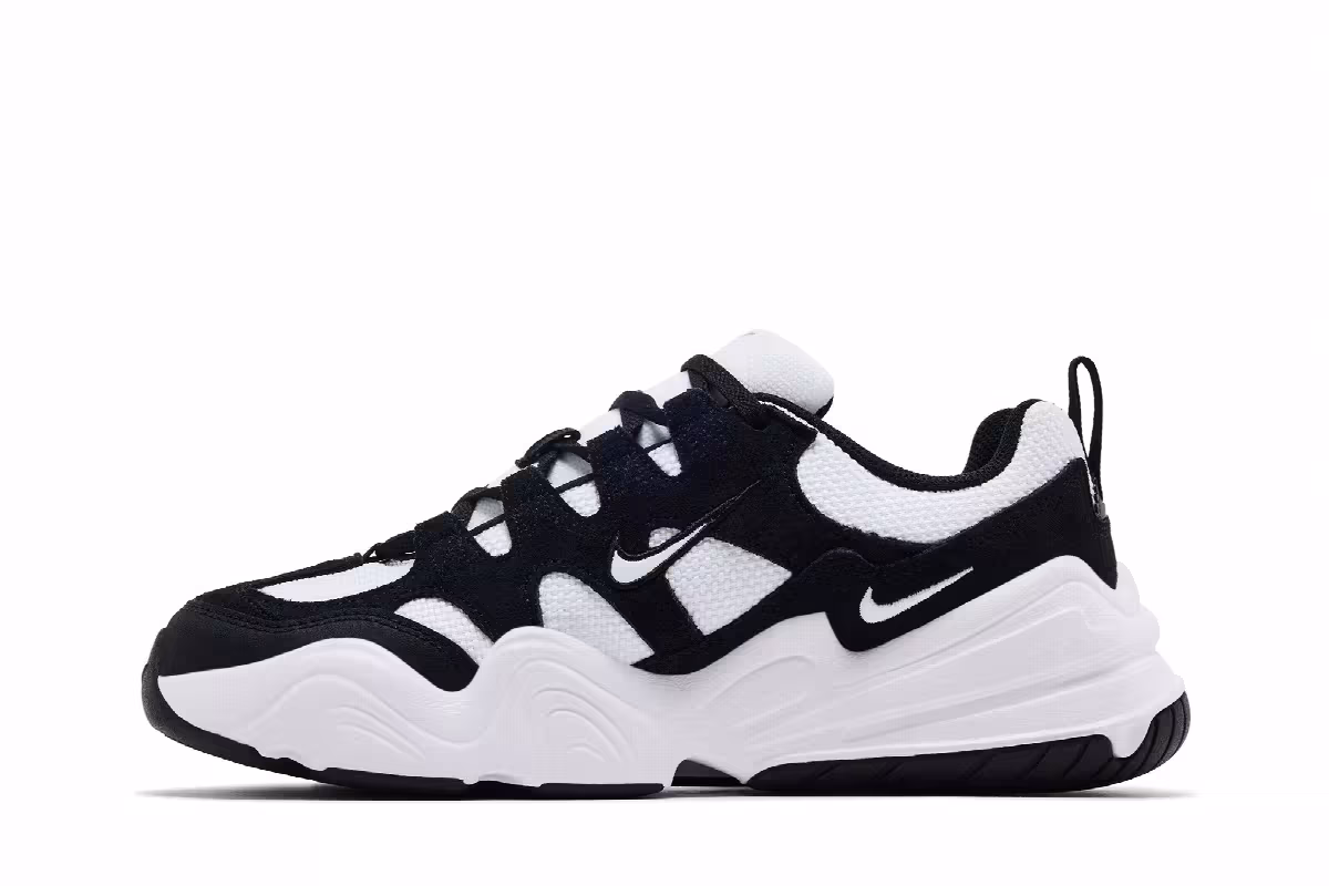 Nike Women's Tech Hera White Black, view 4