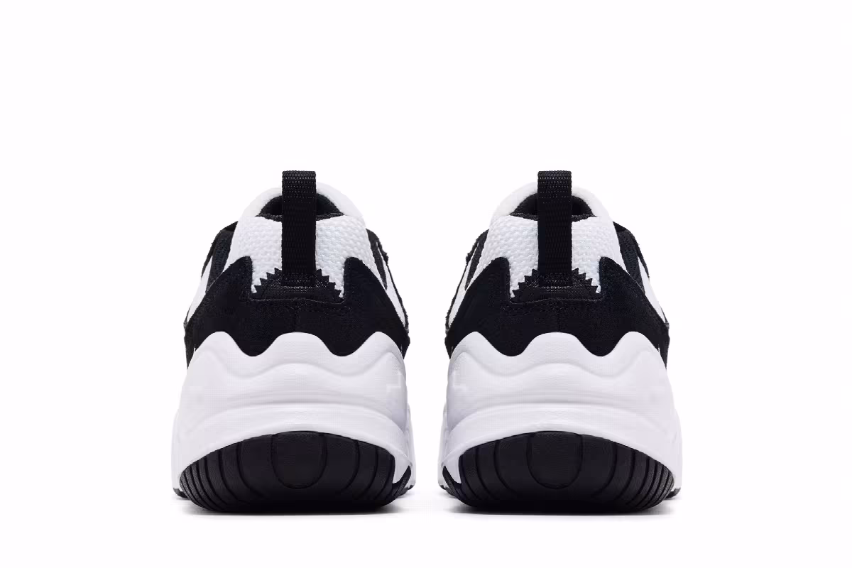Nike Women's Tech Hera White Black, view 7
