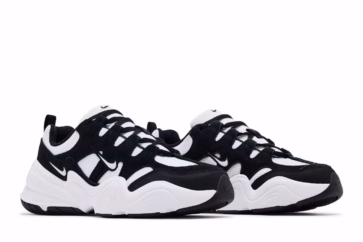 Nike Women's Tech Hera White Black, view 9