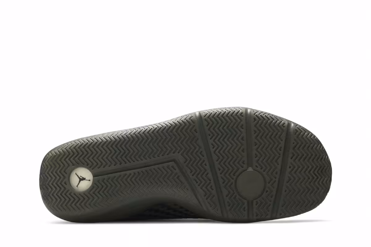 Air Jordan Eclipse Chukka Sequoia, view 5