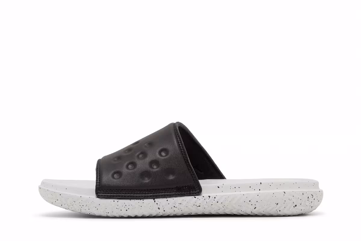 Air Jordan Play Slide Black Photon Dust, view 4