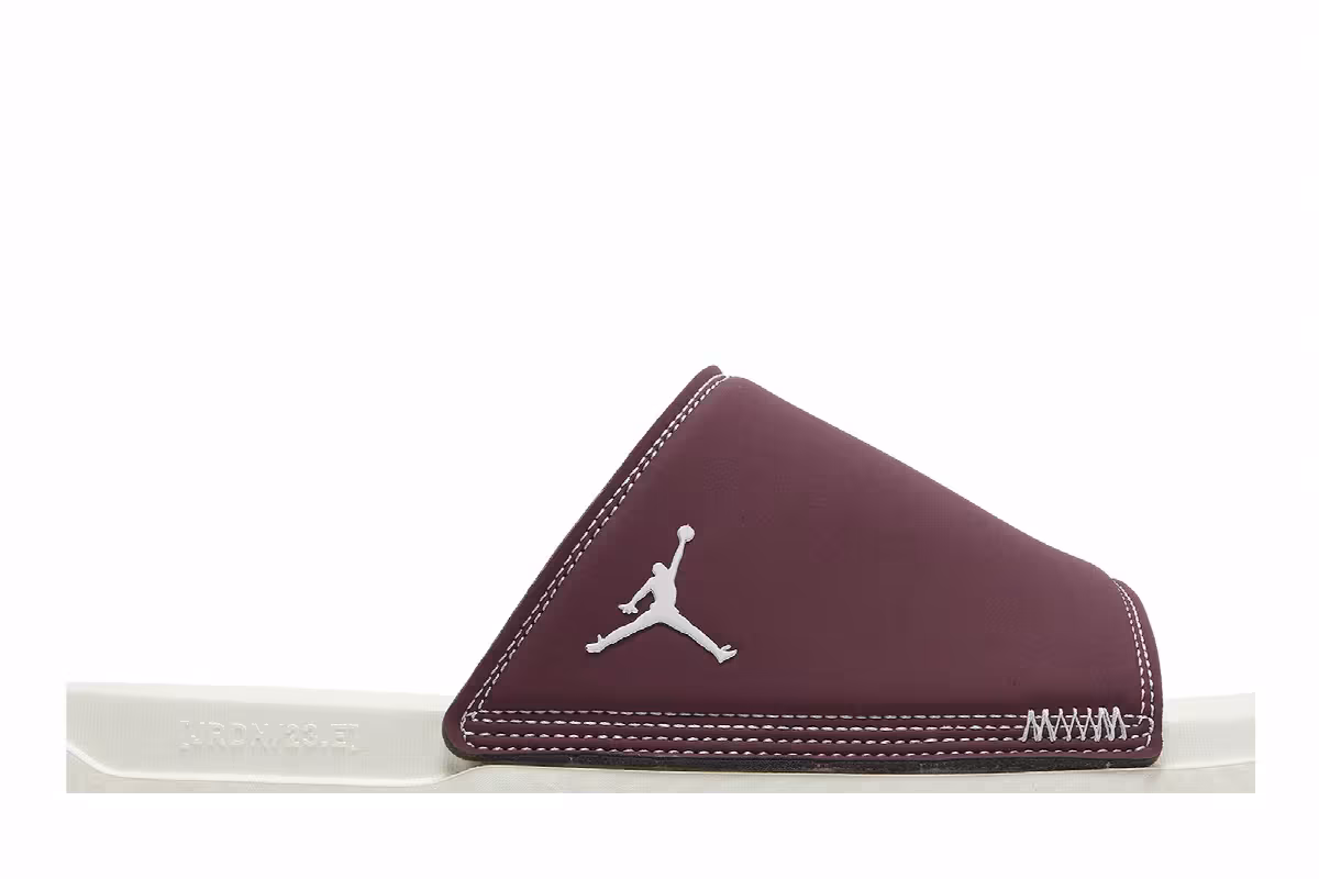 Air Jordan Play Slide Cherrywood Red, view 3