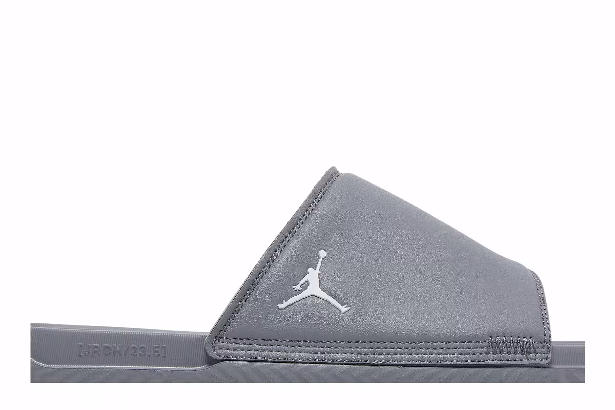 Air Jordan Play Slide Cool Grey Photon Dust, view 3