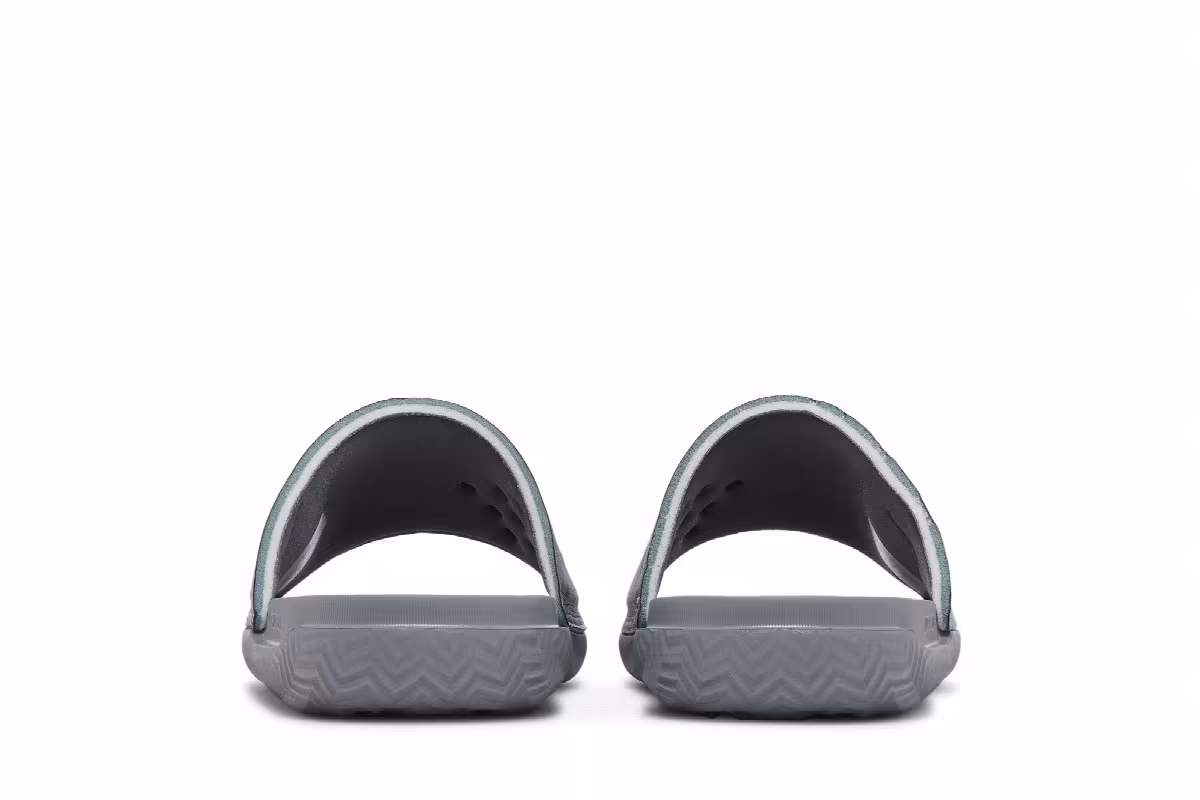 Air Jordan Play Slide Cool Grey Photon Dust, view 7