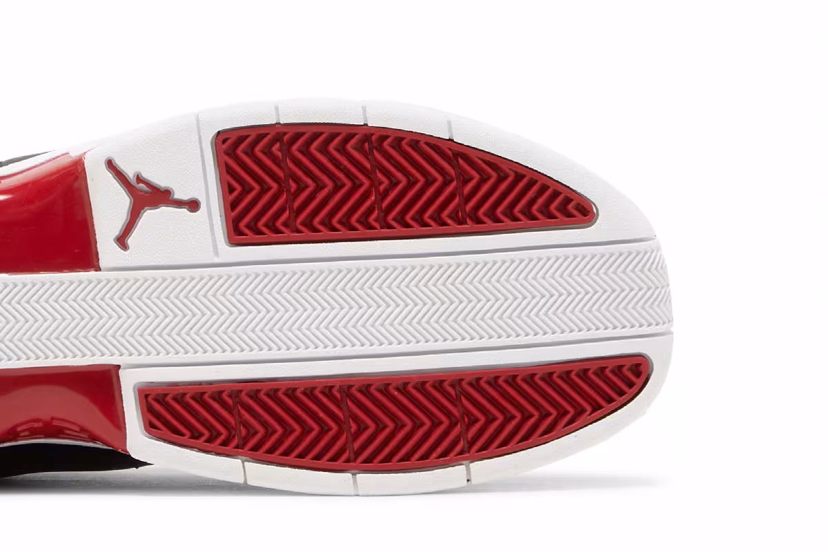 Air Jordan Team Elite 2 Low Bred, view 6
