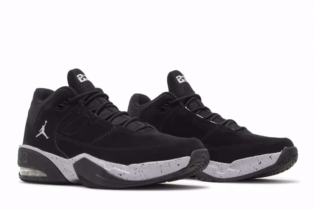 Air Jordan Max Aura 3 GS Black Wolf Grey, view 9