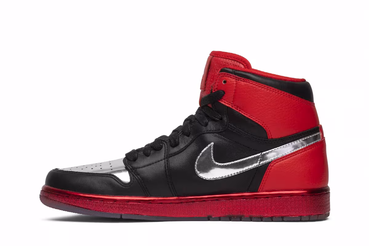 Air Jordan 1 High OG Legends of the Summer - Black Chrome, view 4