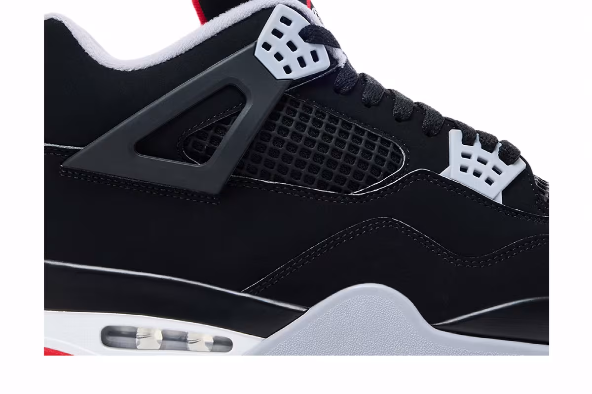 Air Jordan 4 OG Bred 2026, view 3