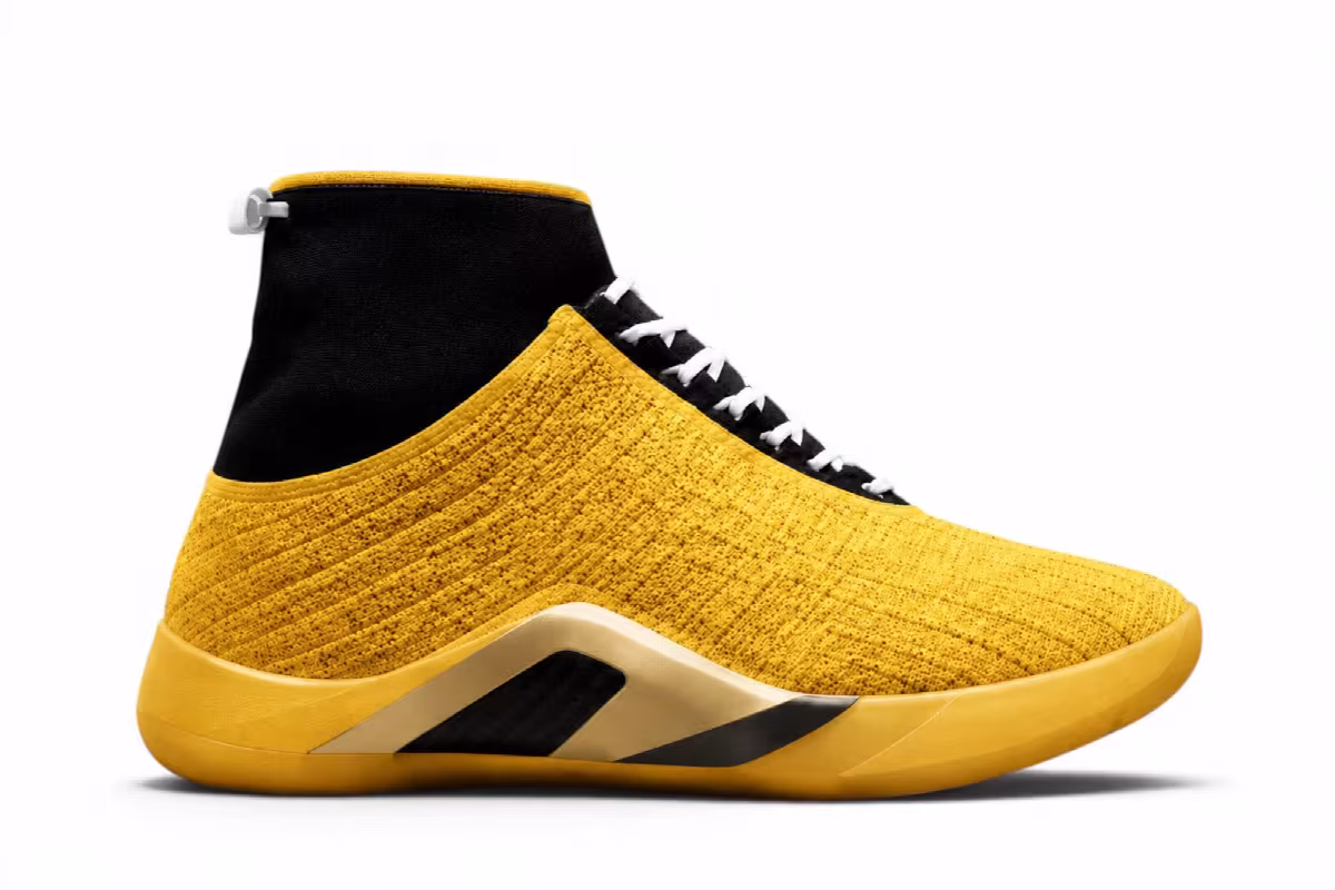 Air Jordan 41 University Gold, view 2