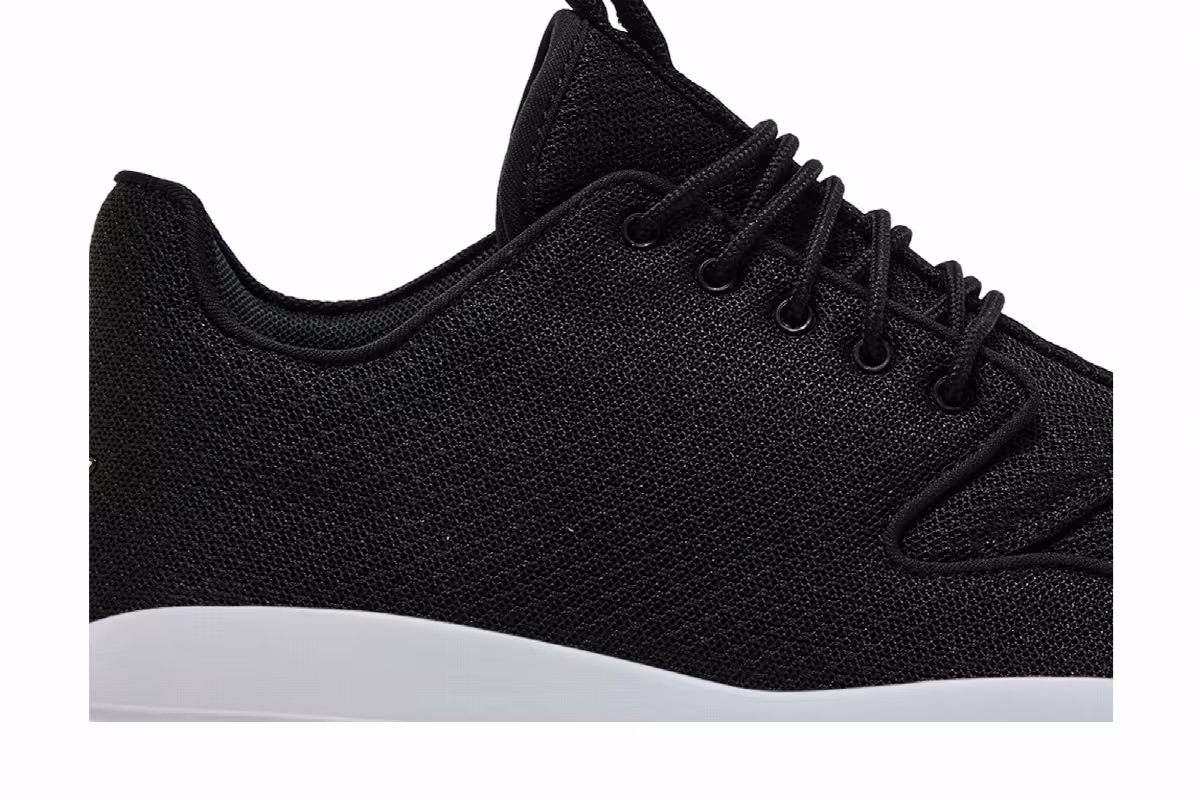 Air Jordan Eclipse Black White, view 3