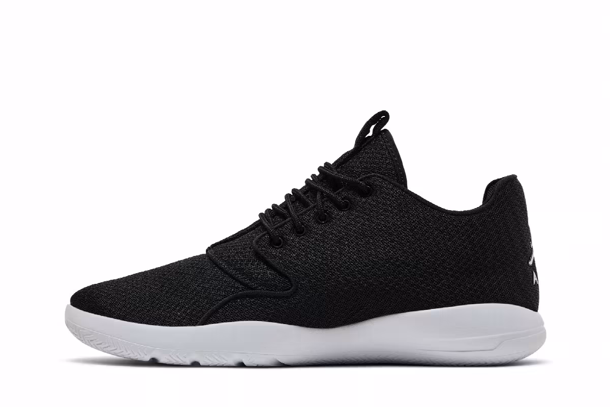 Air Jordan Eclipse Black White, view 4