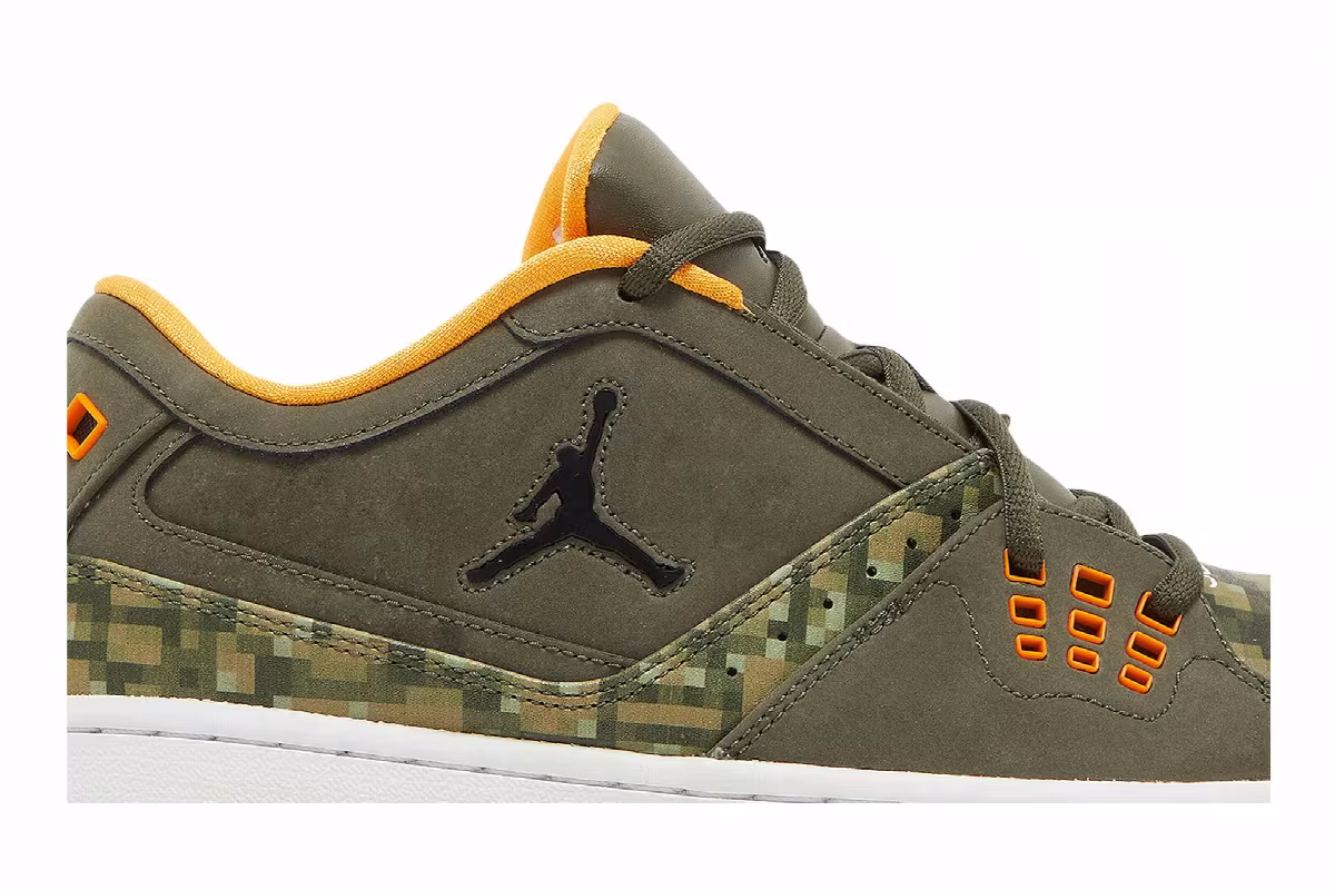 Air Jordan 1 Flight Low Digi Camo, view 3