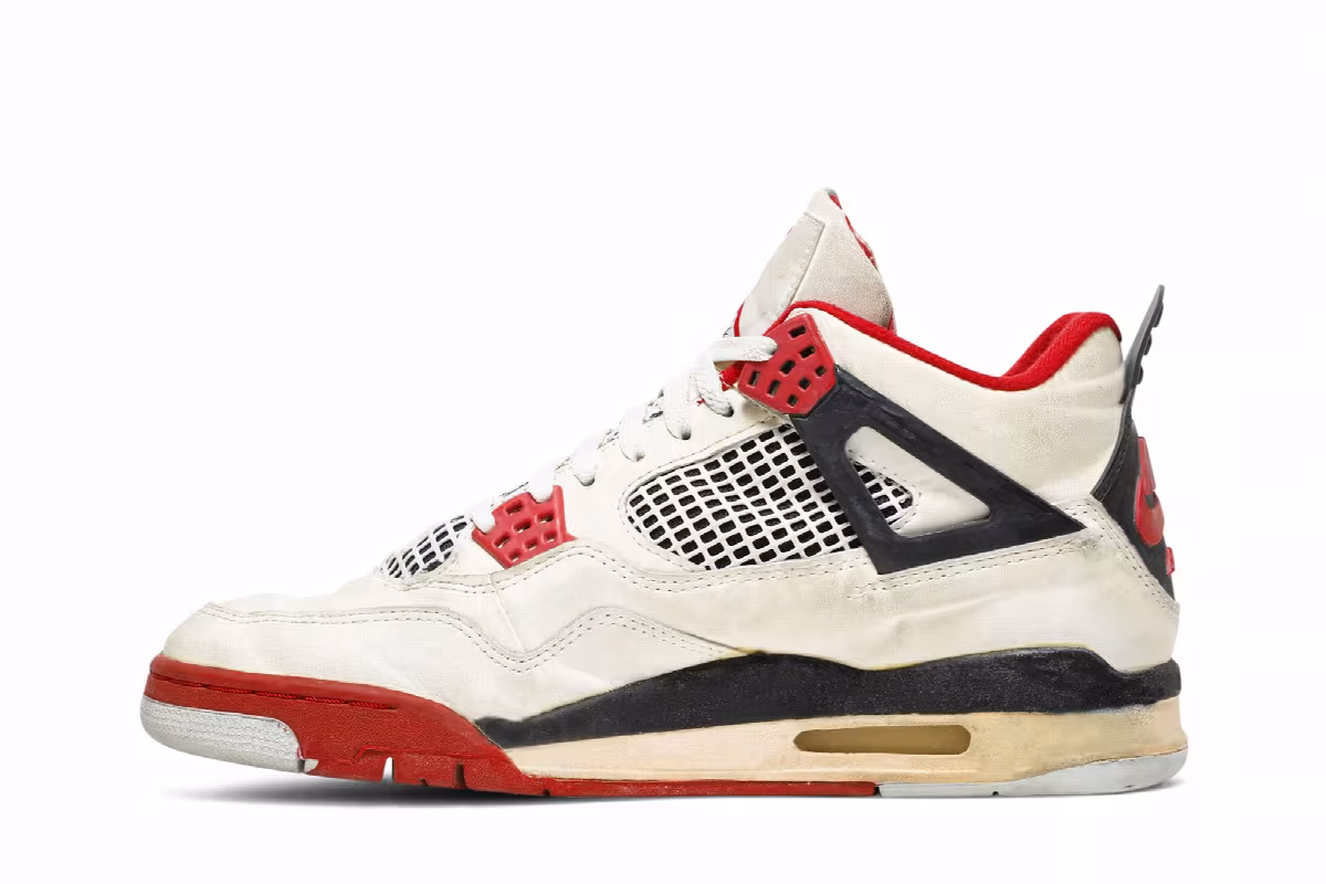 Air Jordan 4 OG Fire Red 1989, view 4