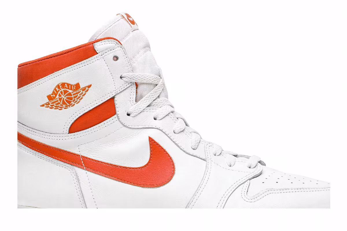 Air Jordan 1 High Syracuse, view 3