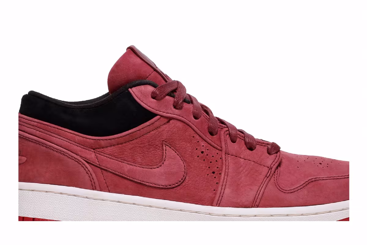 Air Jordan 1 Low Nouveau, view 3