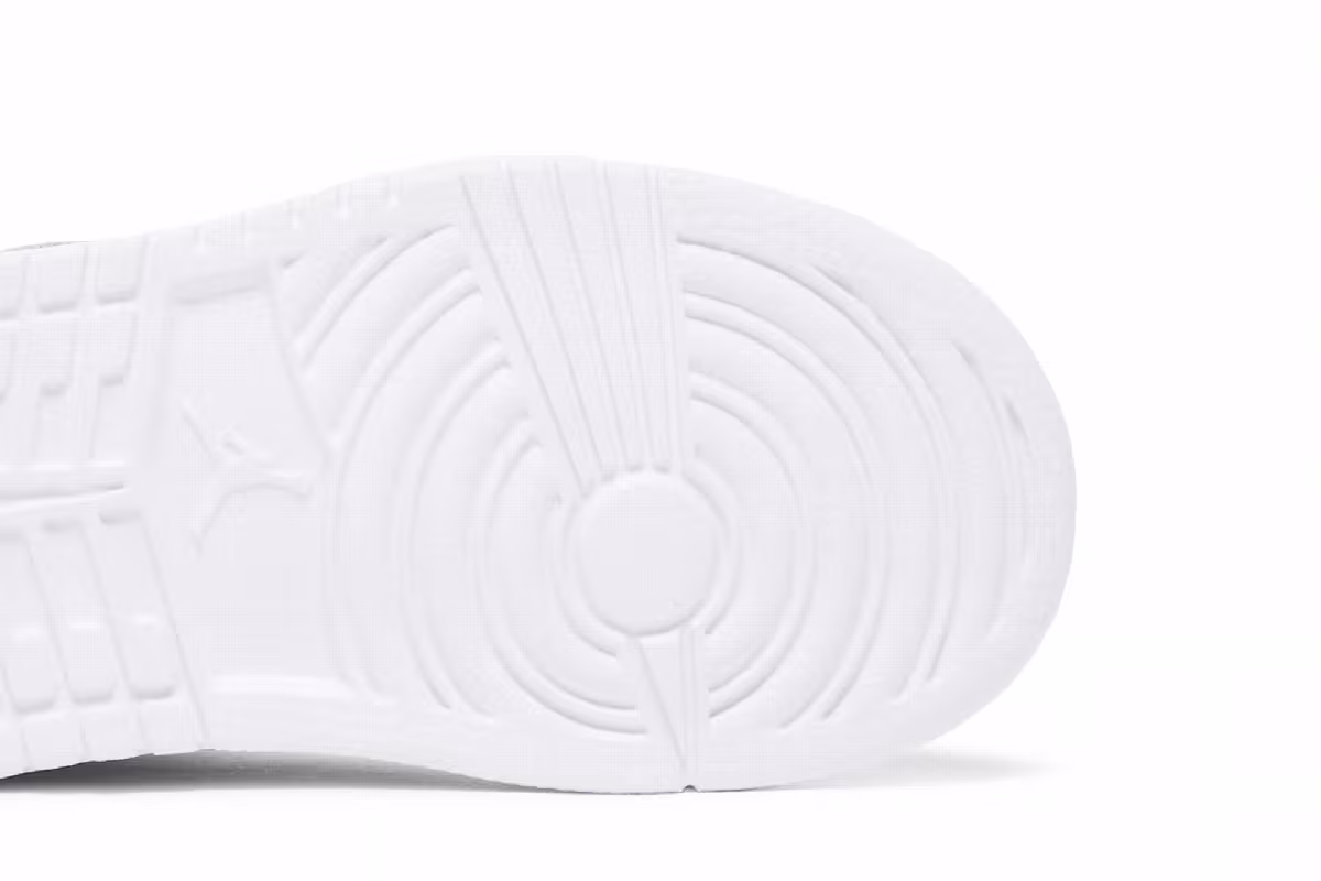 Air Jordan 1 Low ALT TD Triple White, view 6
