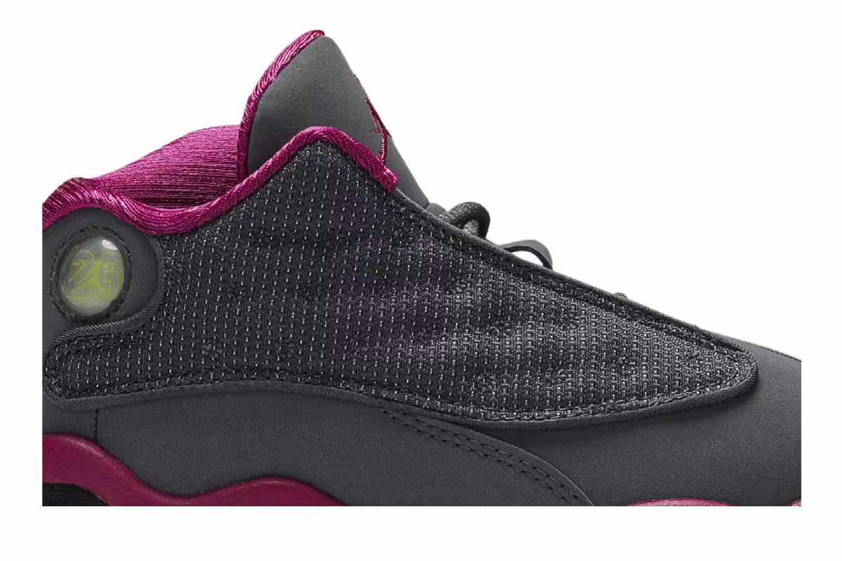Air Jordan 13 TD Fusion Pink, view 3