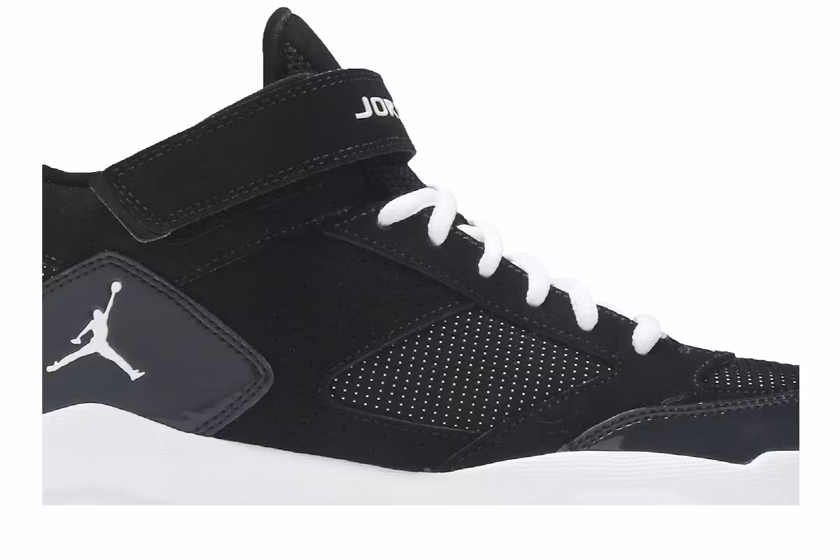 Air Jordan BCT Mid 2 GS, view 3