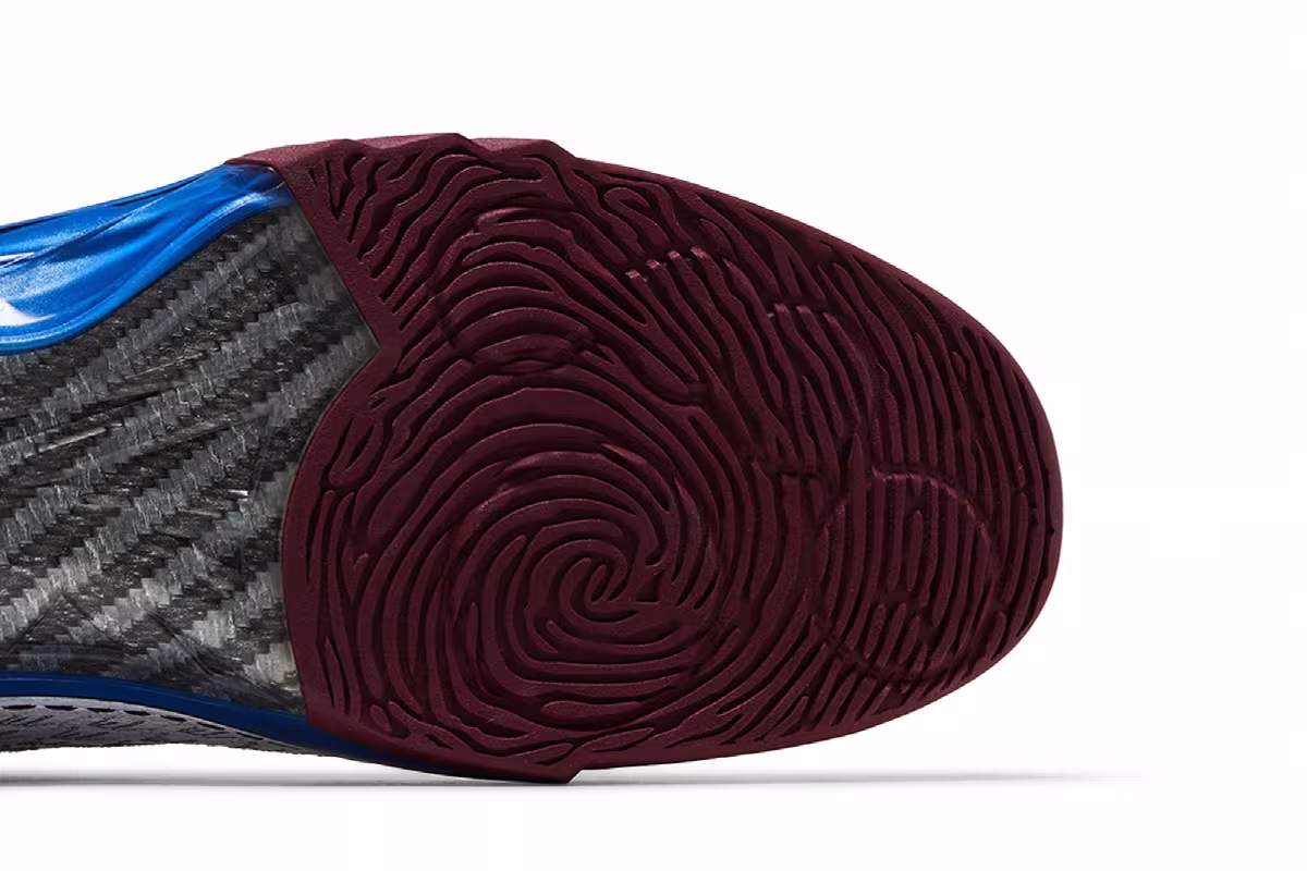 Air Jordan 23 White Blue Maroon, view 6