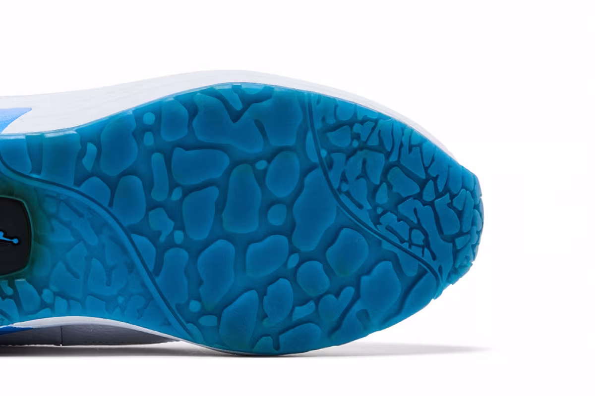 Air Jordan Comfort Viz Air 13 White Italy Blue, view 6