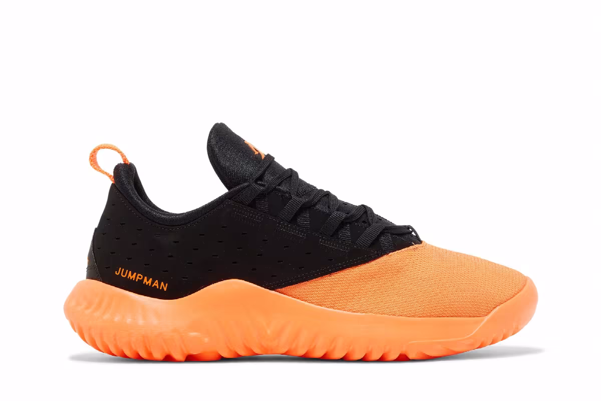 Air Jordan Proto-Lyte Black Total Orange, view 2