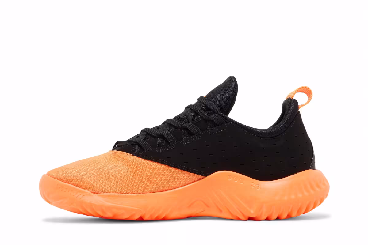 Air Jordan Proto-Lyte Black Total Orange, view 4