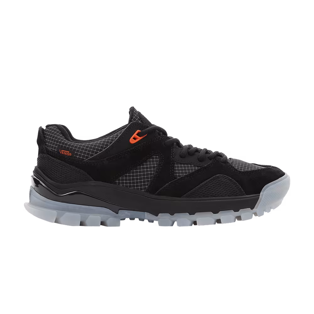 Vans AMZN Trailhead Covert Black
