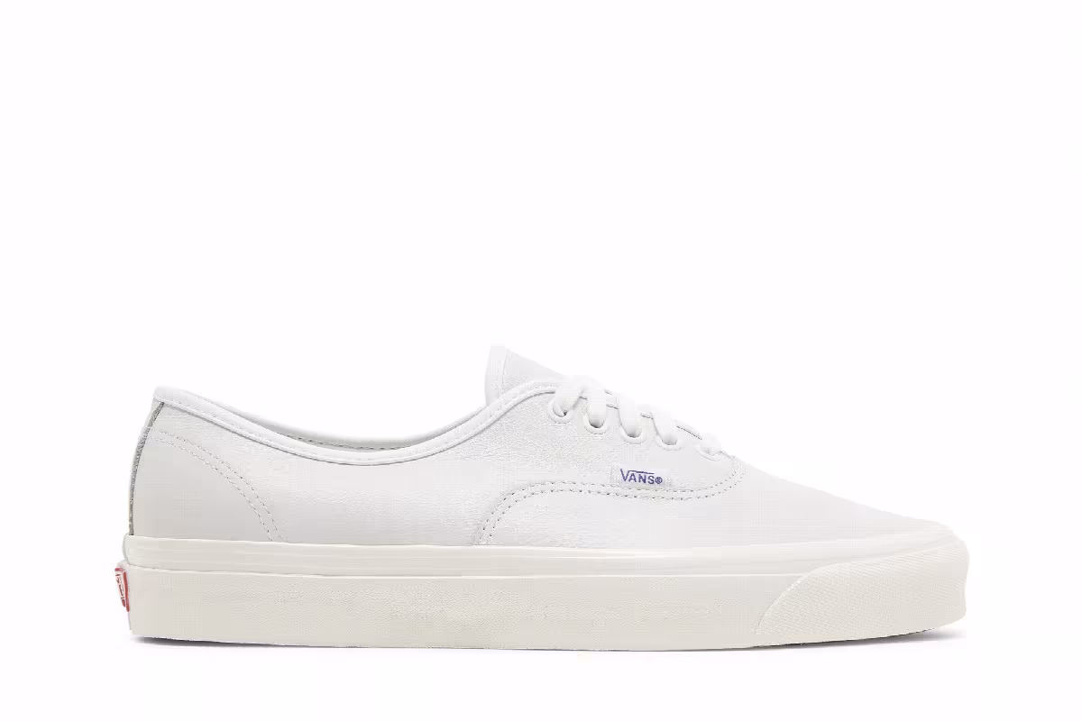 Vans Authentic 44 DX Anaheim Factory - True White Leather, view 2
