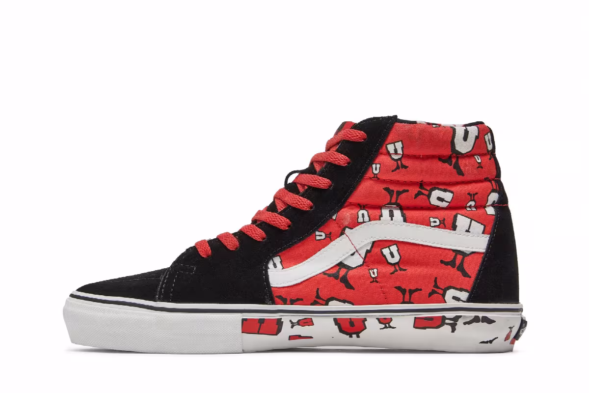 Undefeated x Vans Sk8 Hi Un Bulls, view 4