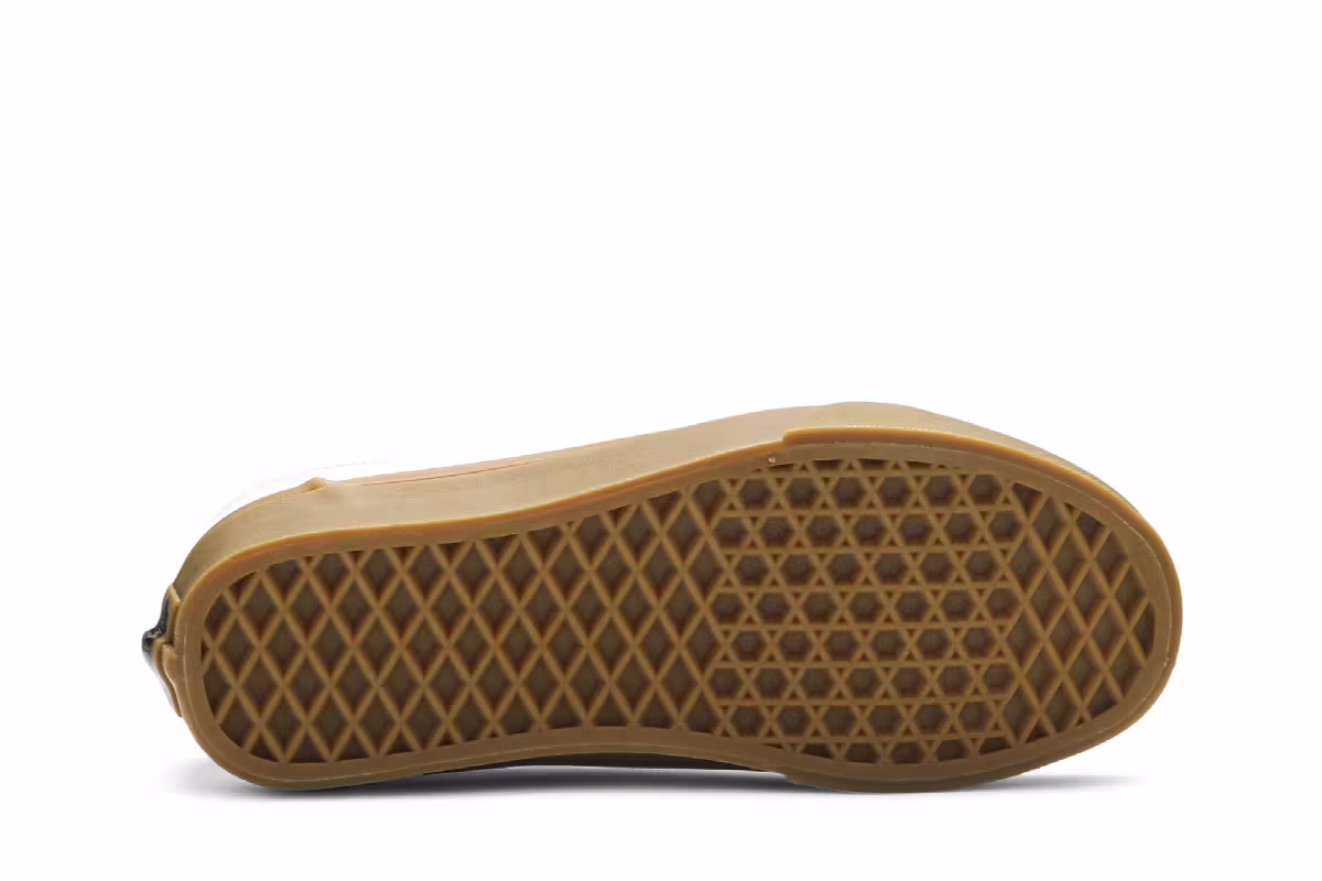 Vans Old Skool Gum Sole, view 5