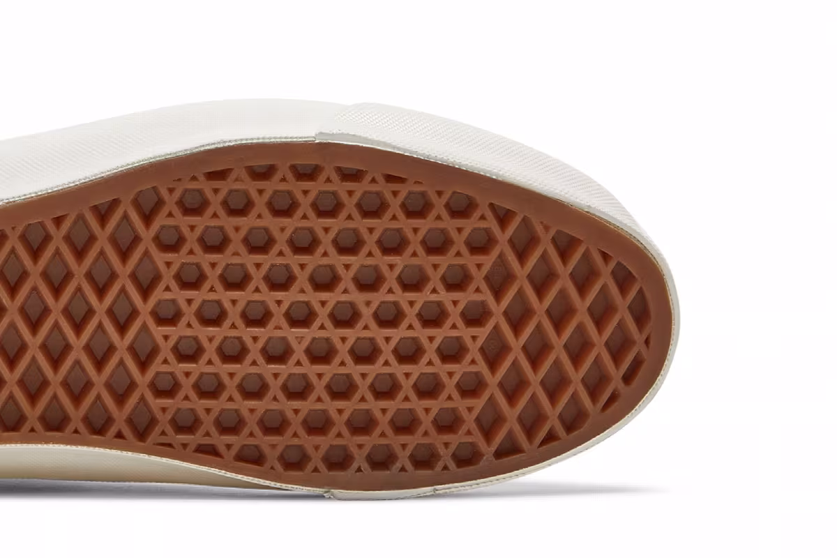 Vans OG Classic Slip-On LX Semolina, view 6