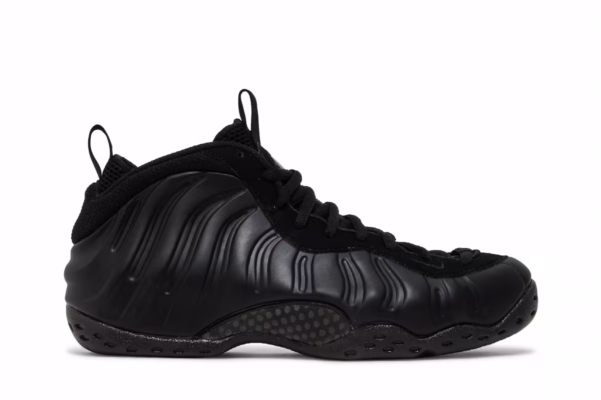 Nike Air Foamposite One Anthracite 2023, view 2