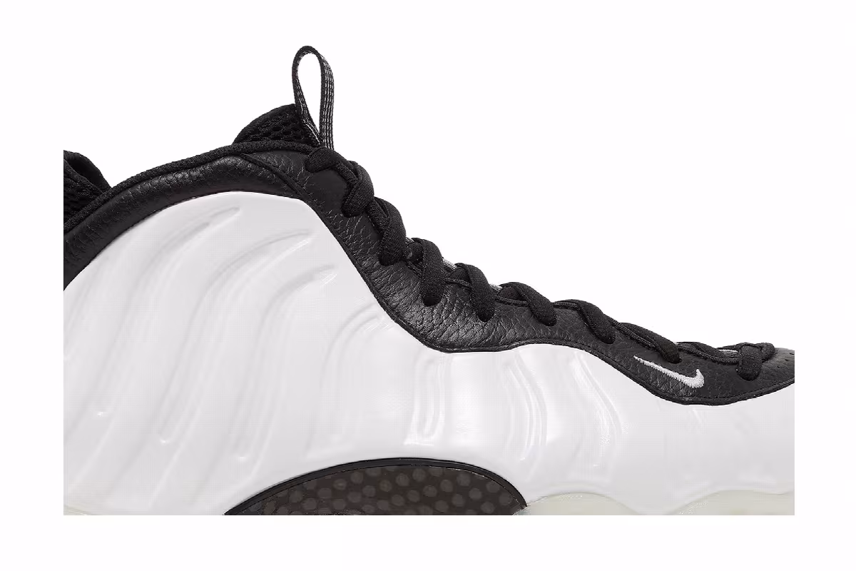 Nike Air Foamposite One Penny PE, view 3