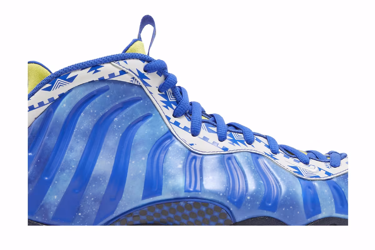 Nike Air Foamposite One Doernbecher 2023, view 3