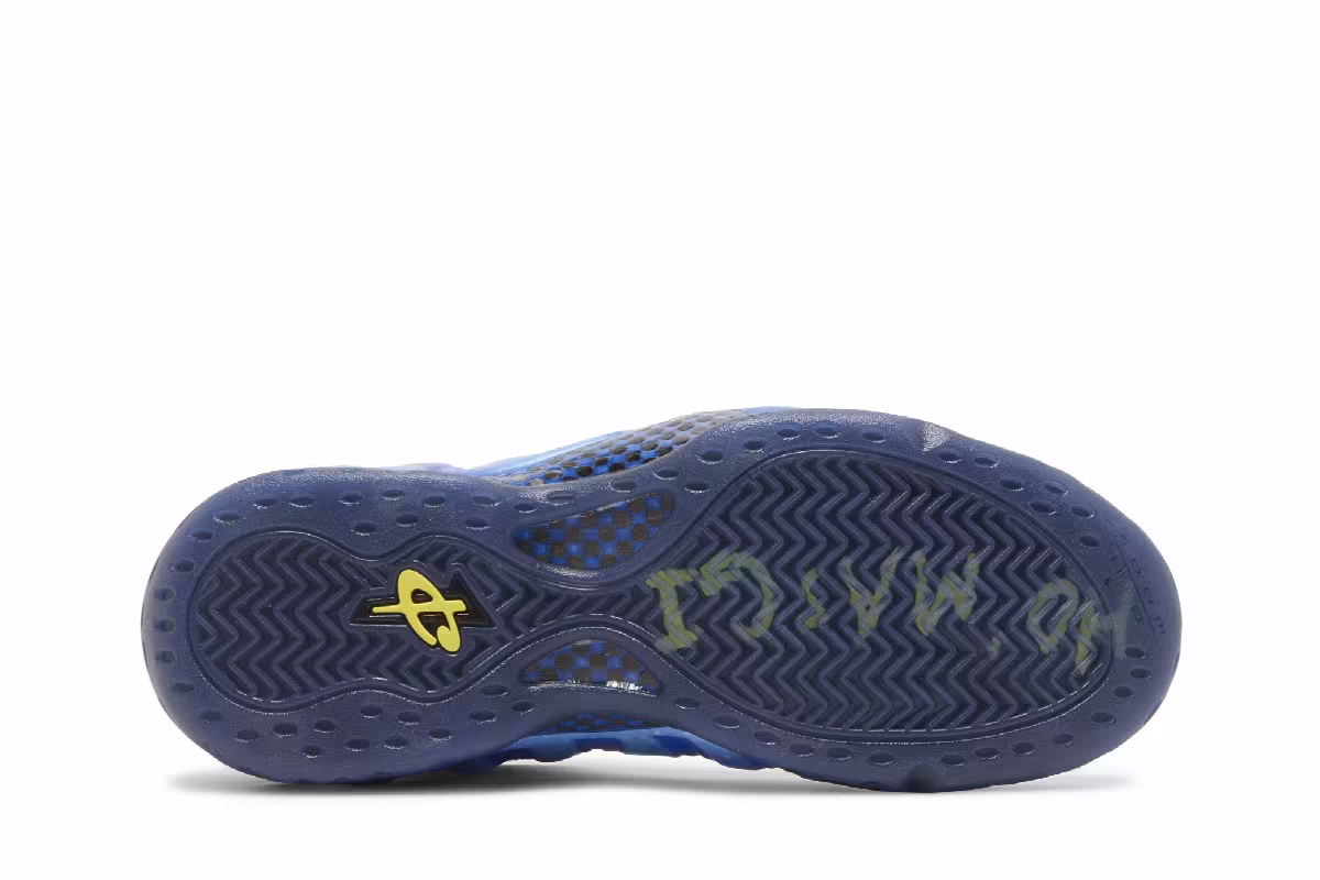Nike Air Foamposite One Doernbecher 2023, view 5