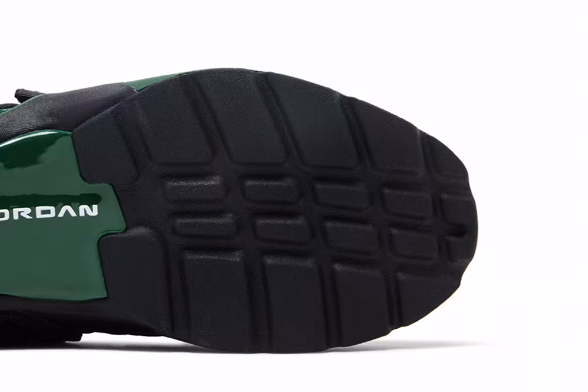 Air Jordan Women's Jordan Trunner LX Fir Green, view 6