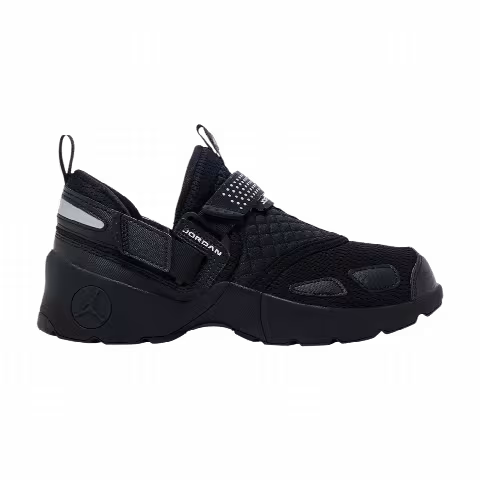 Air Jordan Wmns Jordan Trunner LX 'Triple Black'
