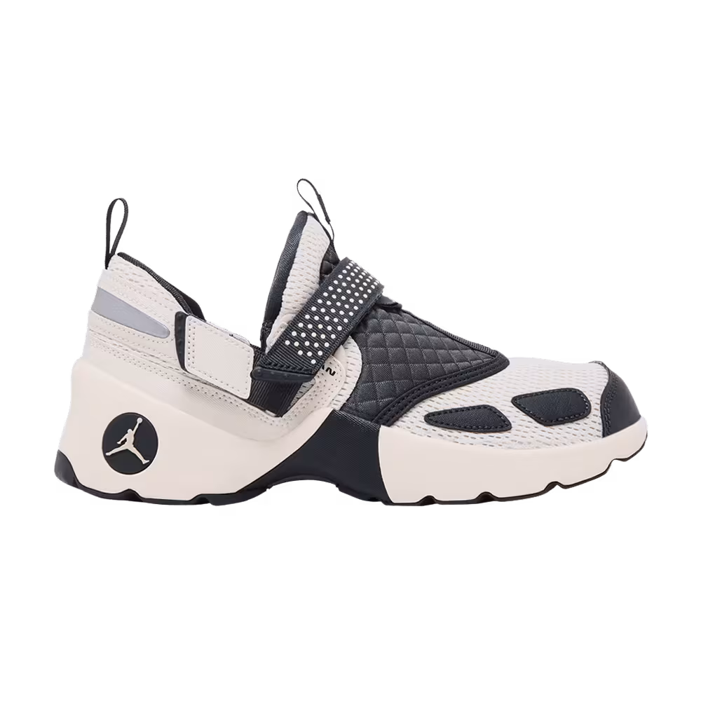 Air Jordan Women's Jordan Trunner LX Light Orewood Brown