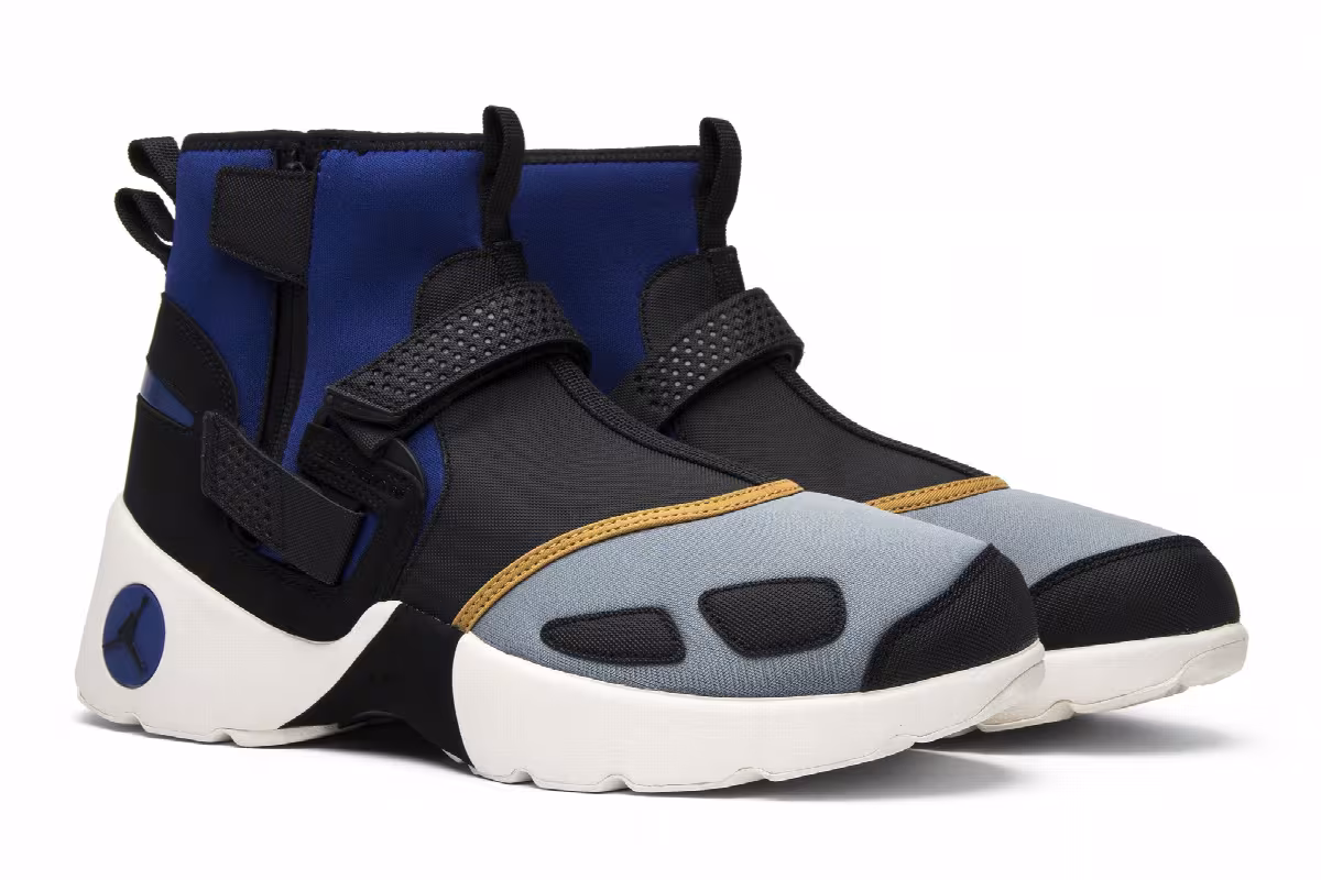 Air Jordan Trunner LX High NRG Black Grey Blue, view 9