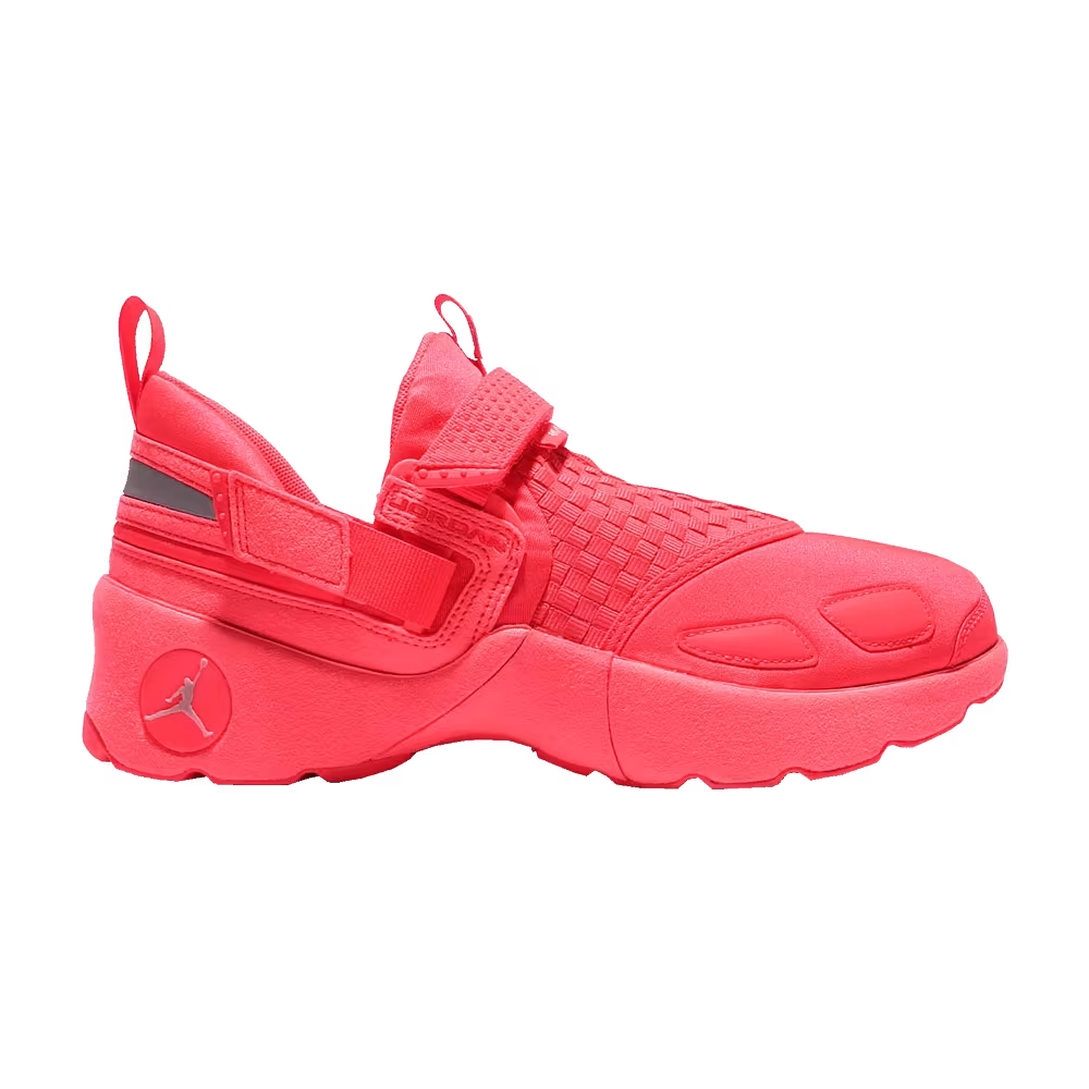 Air Jordan Trunner LX Energy Solar Red