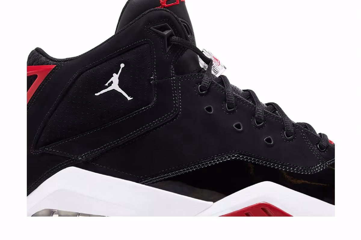 Air Jordan B'Loyal Black Gym Red, view 3
